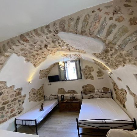 Καμάρα Χωριό Φοινίκι , Kamara Finiki Village Moláoi 외부 사진